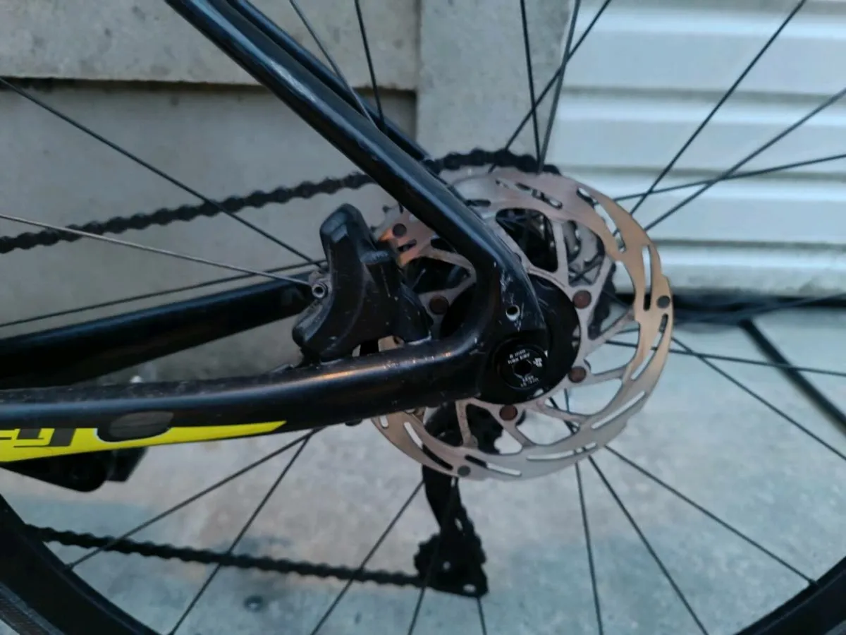 Carbon bike giant defy - Image 4
