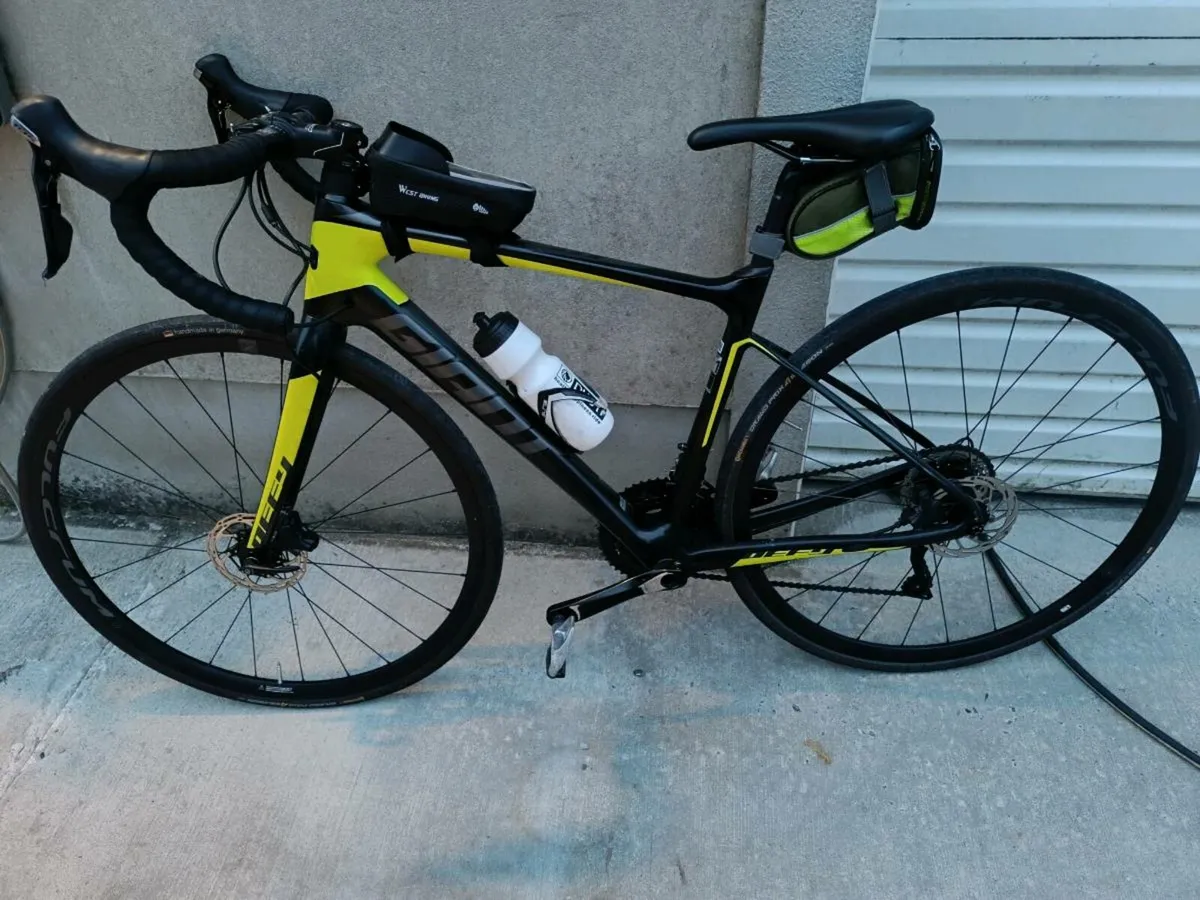Carbon bike giant defy - Image 1