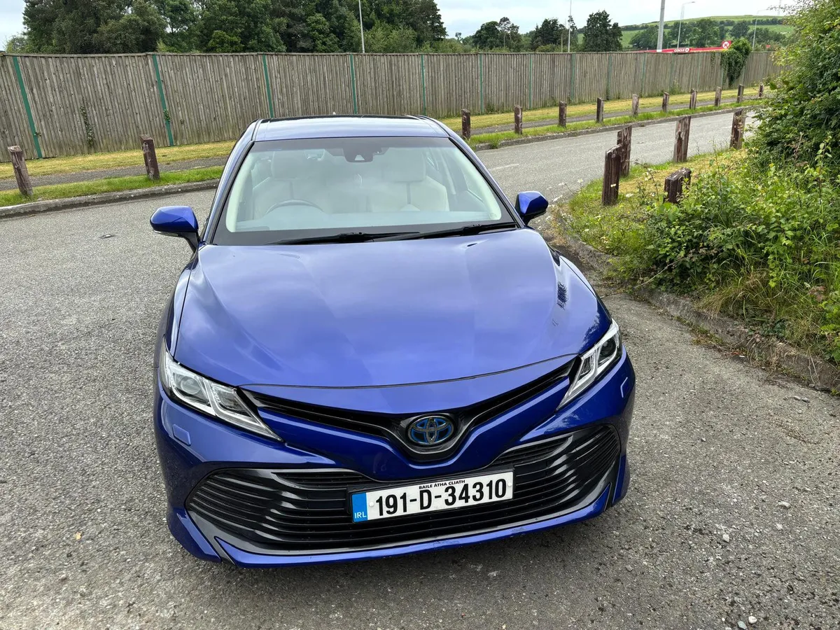 Toyota Camry 2019 - Image 1