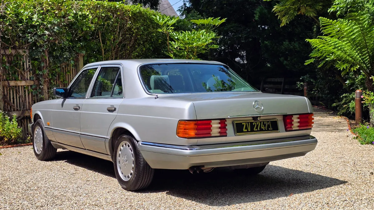 1989 Mercedes-Benz 300SE excellent condition - Image 4