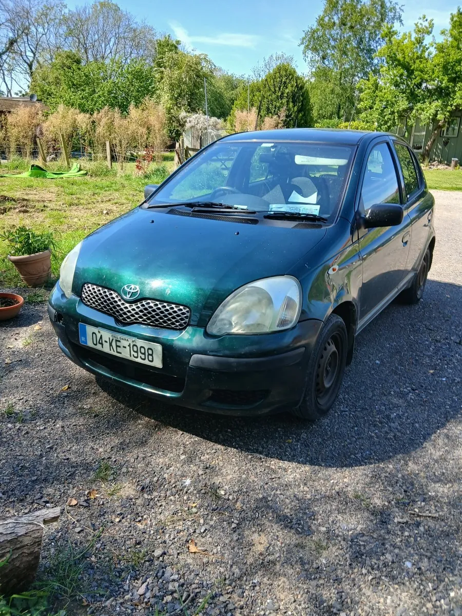 Toyota Yaris 2004 - Image 1