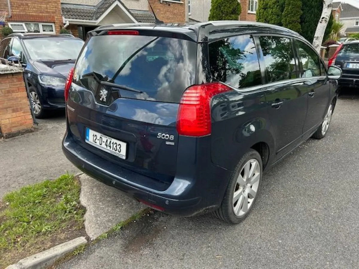 Peugeot 5008 2012 Allure 1.6 E-HDI FULL SPEC - Image 3