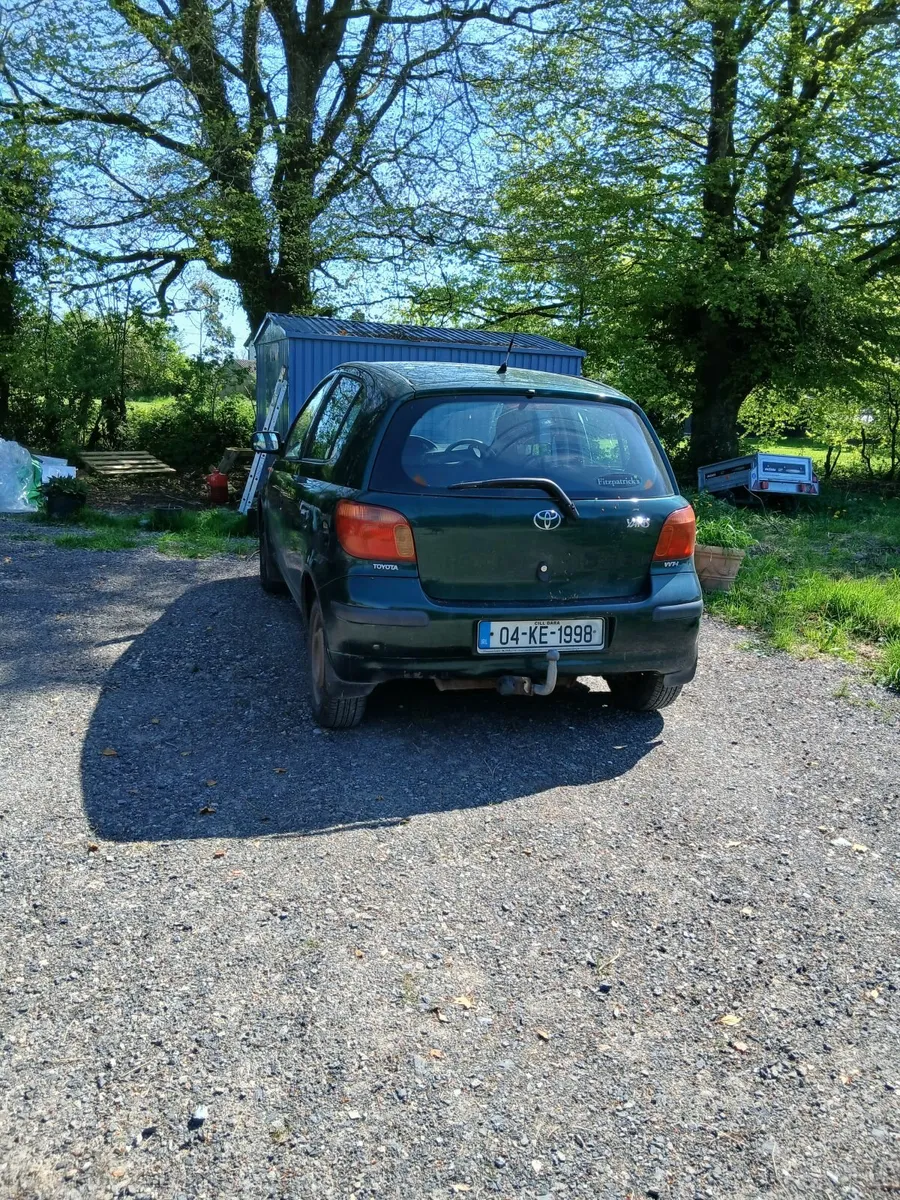 Toyota Yaris 2004 - Image 3