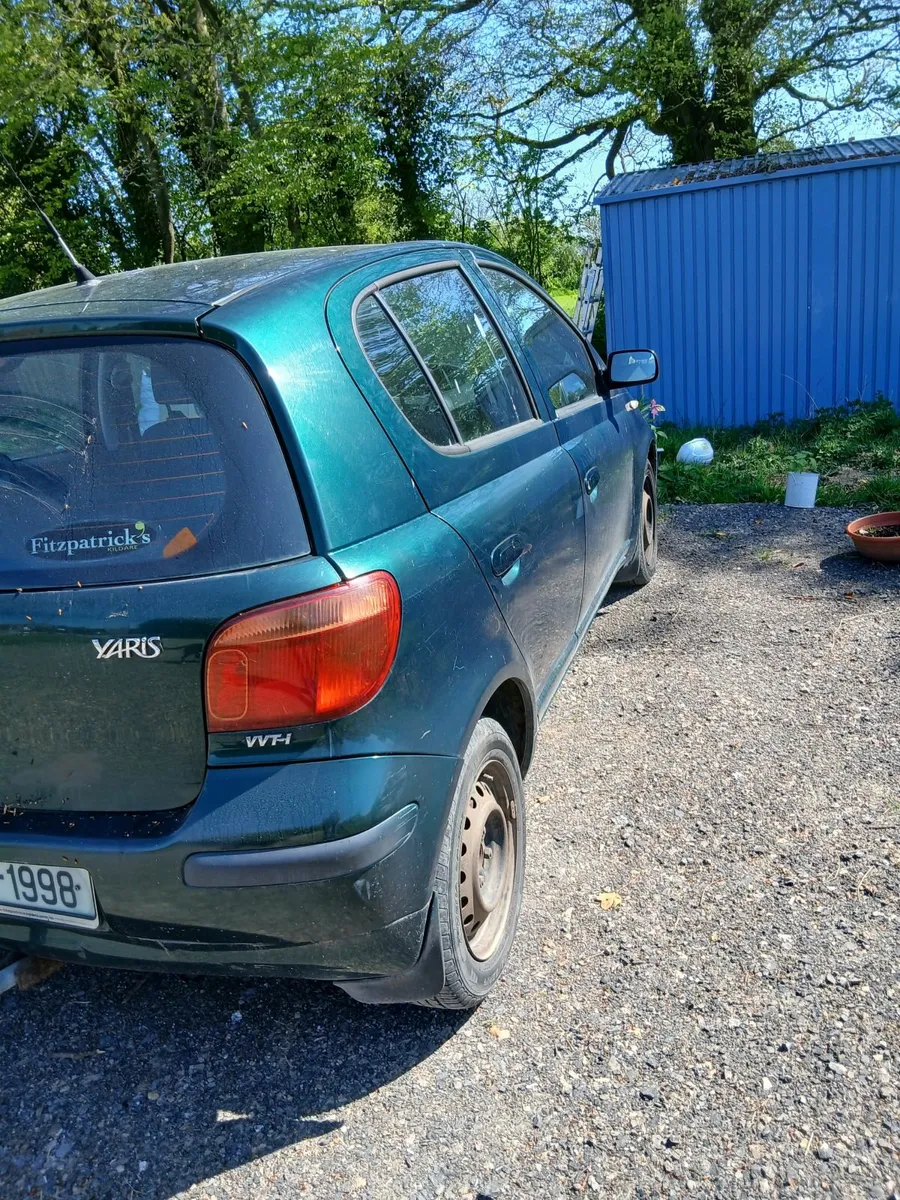 Toyota Yaris 2004 - Image 4