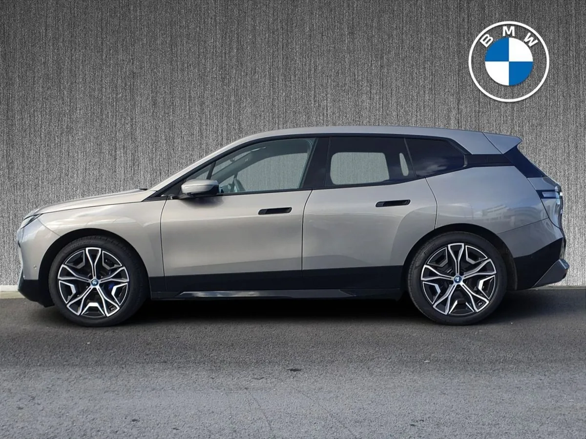 BMW IX Xdrive40 M Sport - Image 4