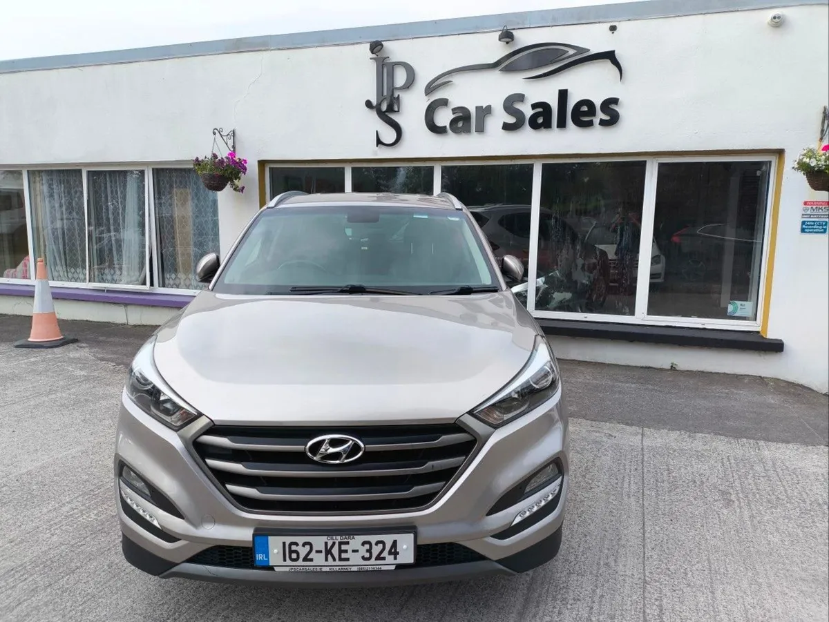 Hyundai Tucson 1.7 D Executive - Image 3