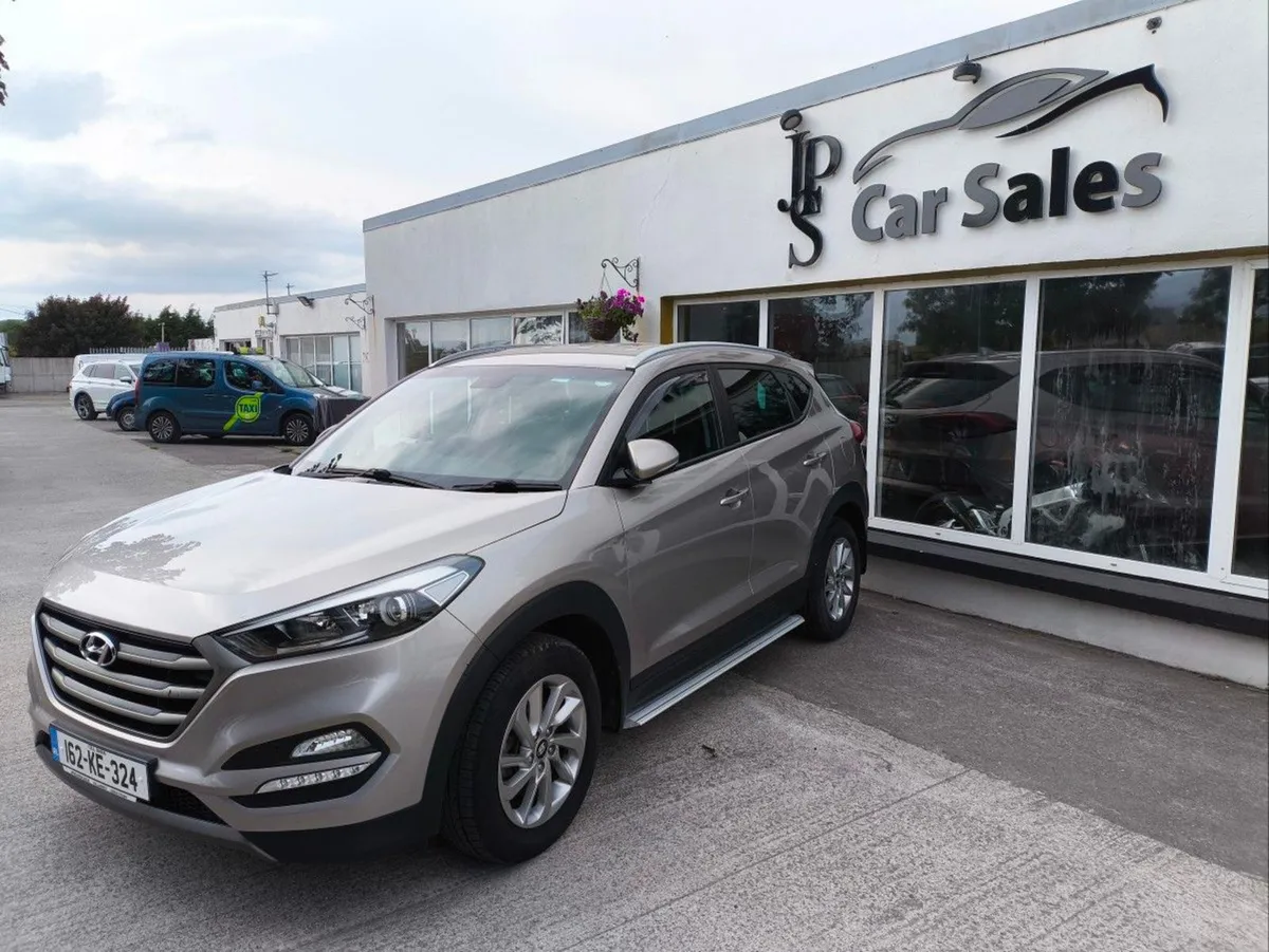 Hyundai Tucson 1.7 D Executive - Image 2