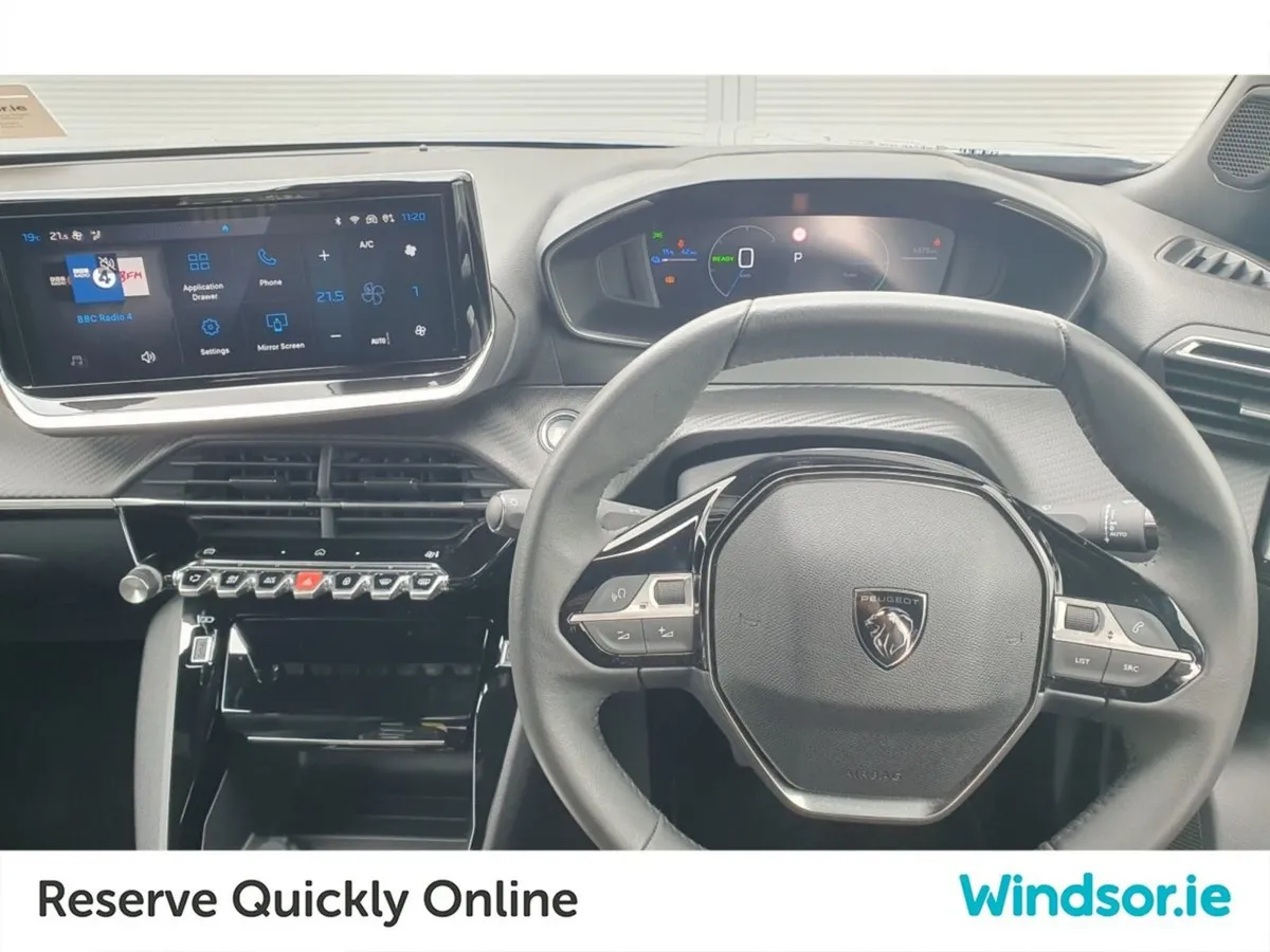 Peugeot 2008 241 - Allure 136 Electric 50kwh Auto - Image 4