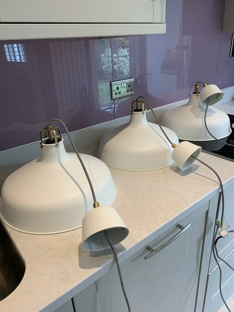 3 Pendant lights - Image 2