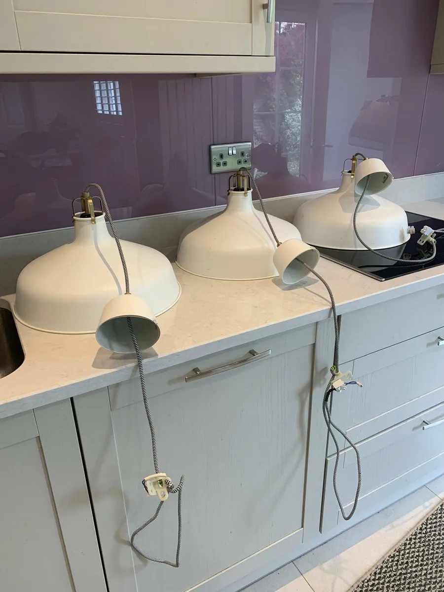 3 Pendant lights - Image 3