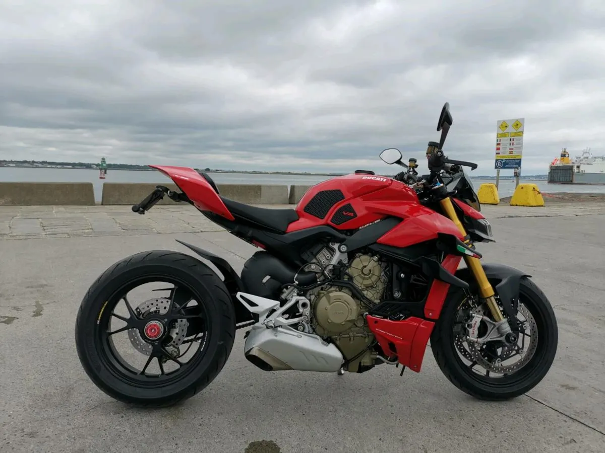 Ducati Street fighter v4s - Image 1