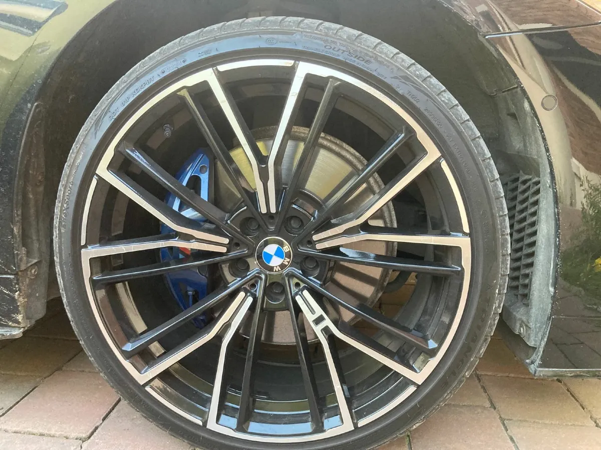 2019 (192) BMW 5-Series - 530e M Sport 288BHP - Image 4