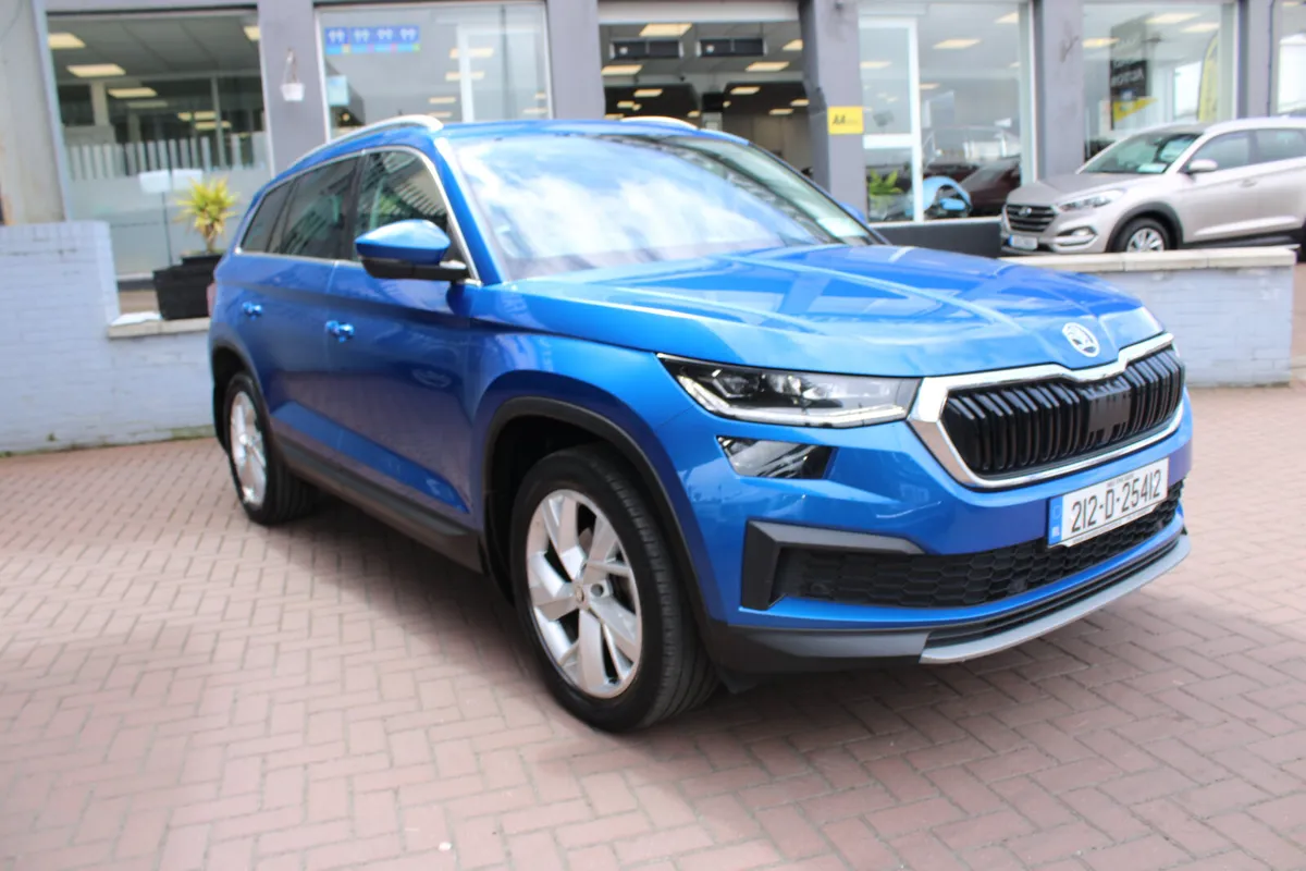 SKODA KODIAQ 1.5 TSI STYLE 150HP 5DR 7 SEATER AUTO - Image 1