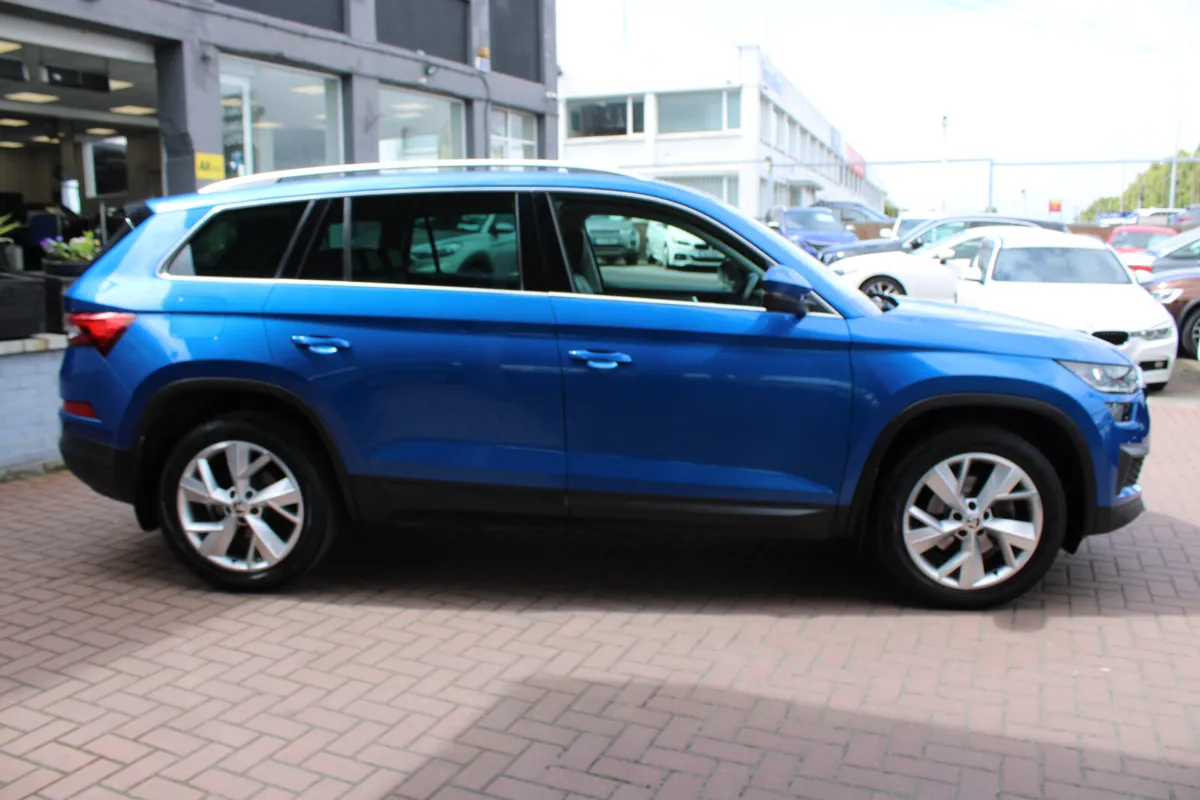 SKODA KODIAQ 1.5 TSI STYLE 150HP 5DR 7 SEATER AUTO - Image 3