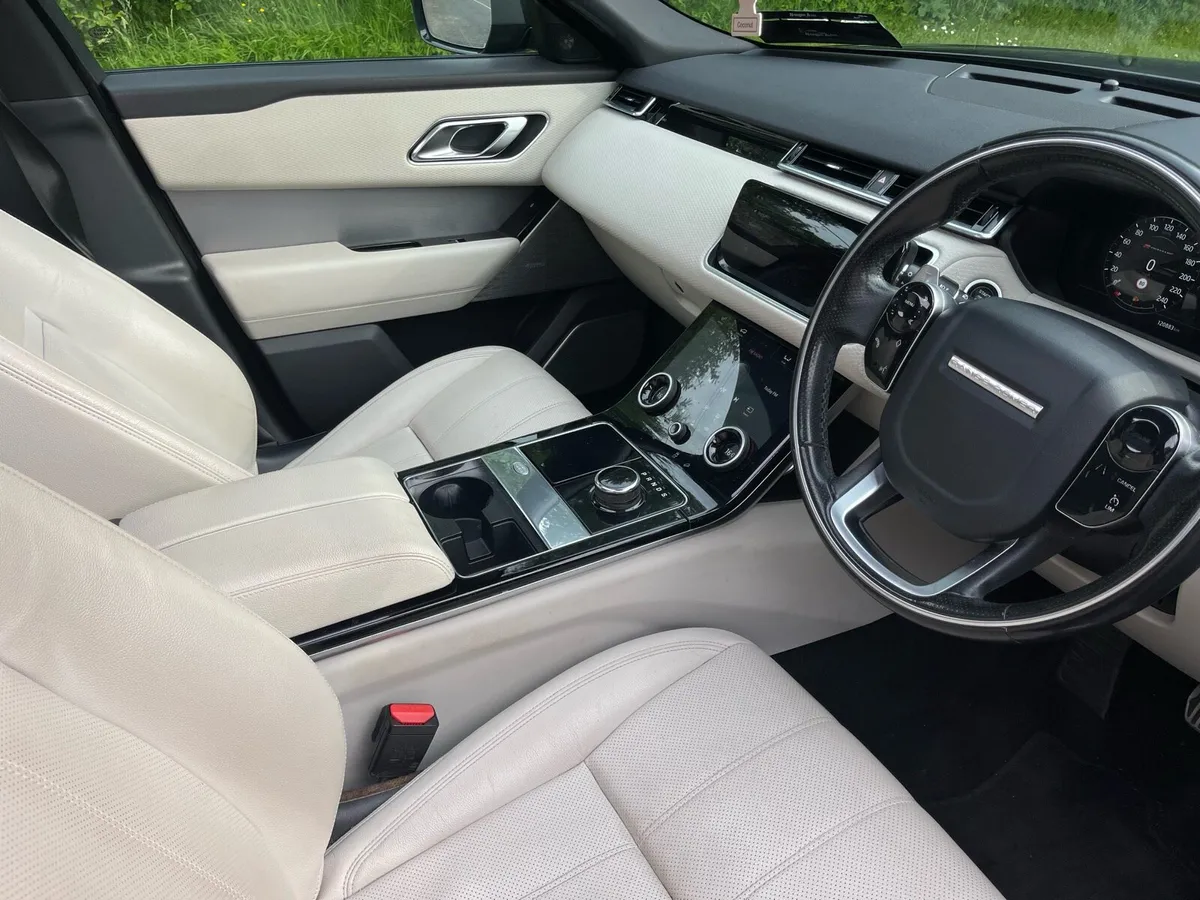 Range Rover Velar R Dynamic - Image 2