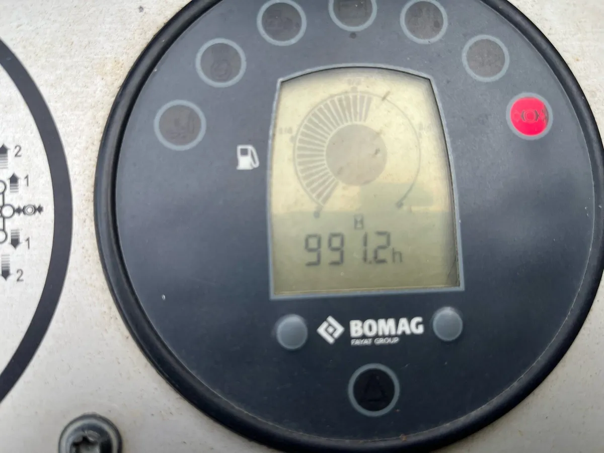 Bomag 120 AD-5 - Image 4