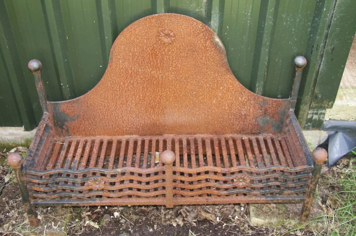 Fire grate - Image 1