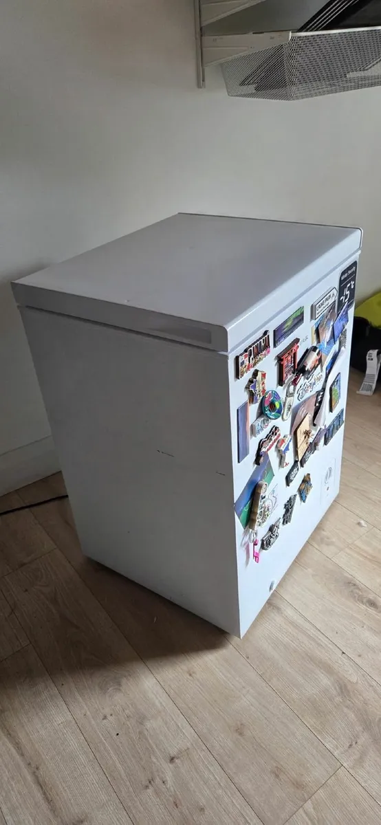 Logik Chest Freezer - Image 4