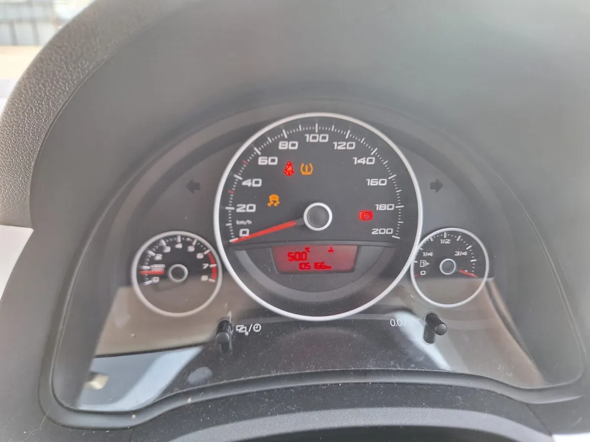 17 Seat Mii - Image 3