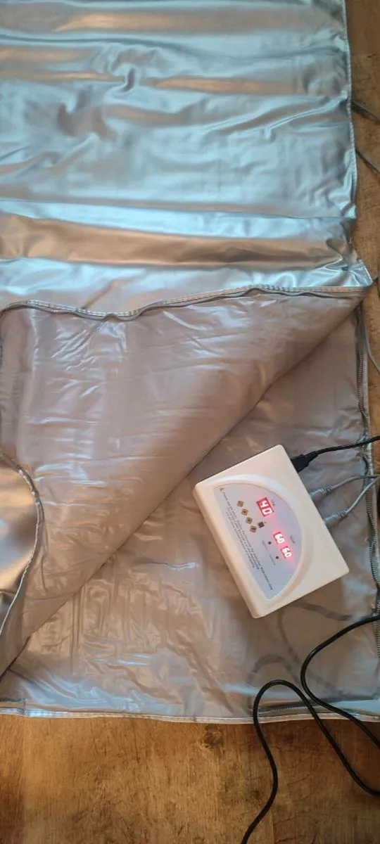 Infrared portable sauna - Image 1