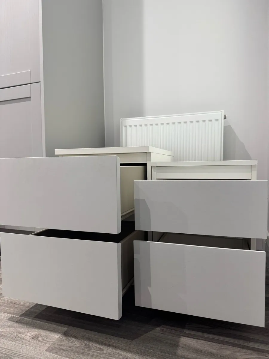 Chest of Drawers/Table (2 sizes) €60 for both - Image 2