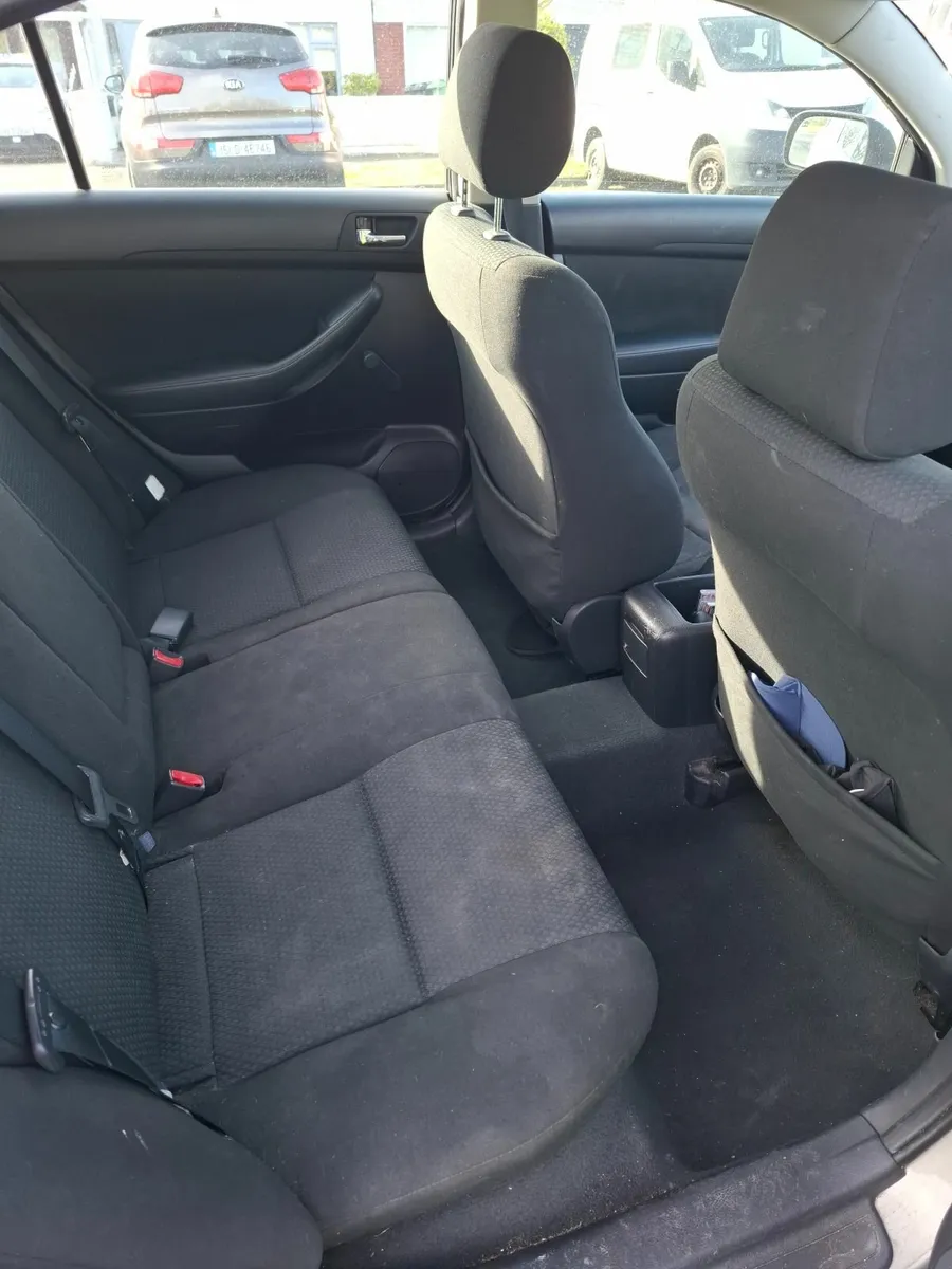 Toyota Avensis 2005 - Image 4