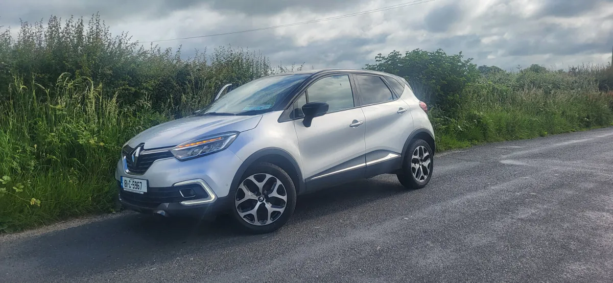 Renault Captur 2018 Leather seats and NAV - Image 3
