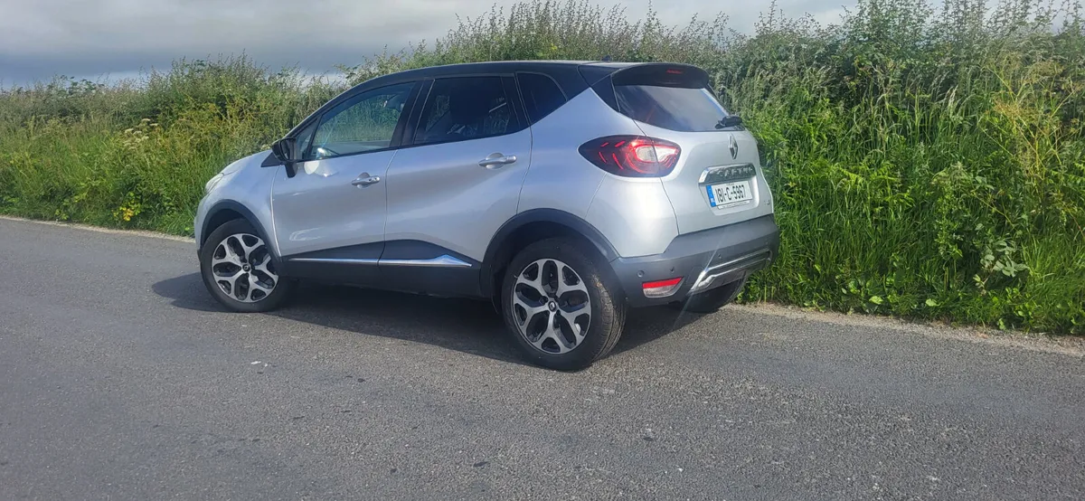 Renault Captur 2018 Leather seats and NAV - Image 4