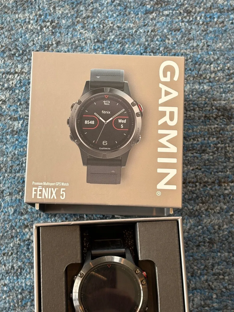 Garmin Fenix 5 - Image 1