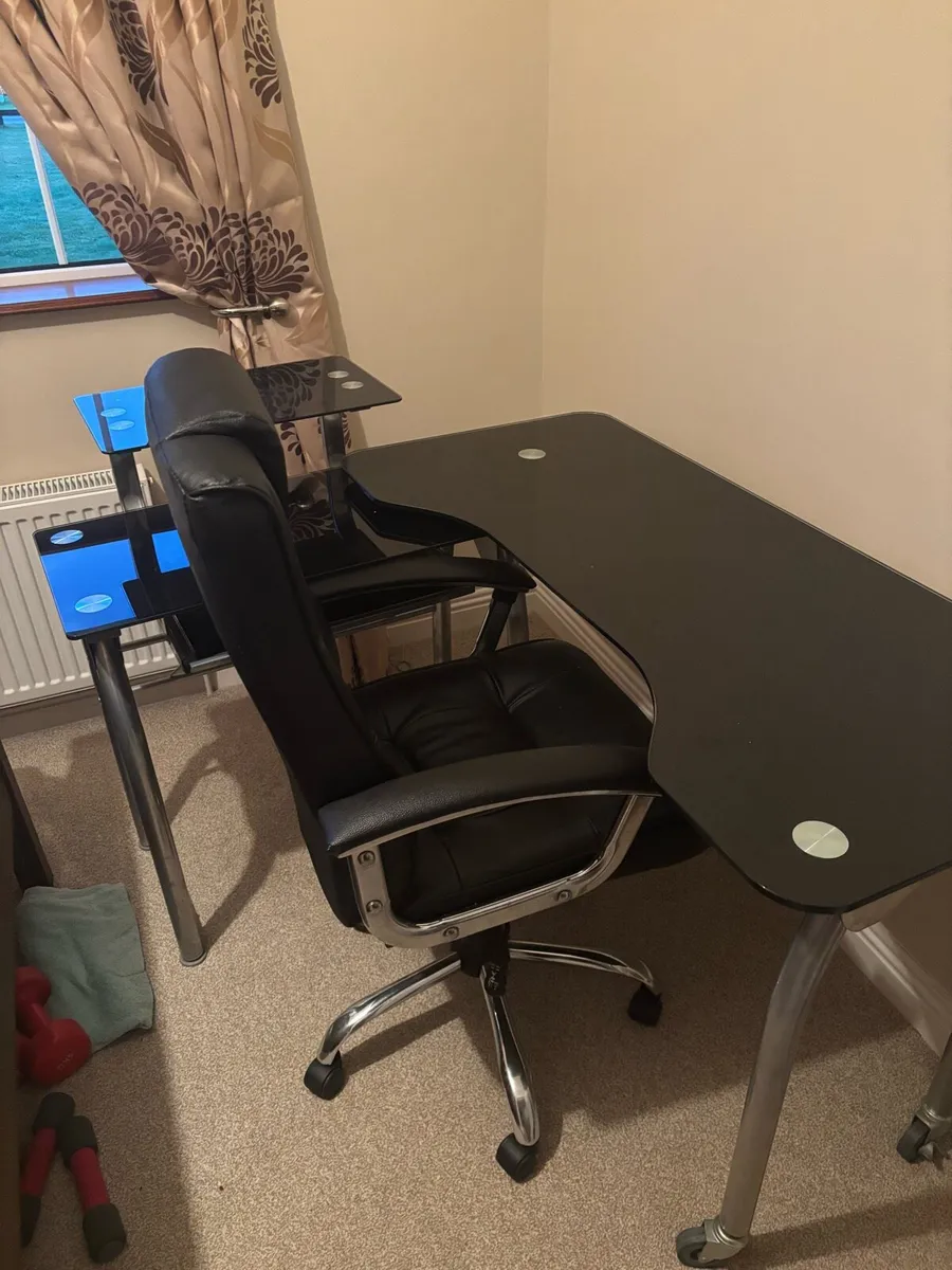 Extendable Black desk for sale - Image 2