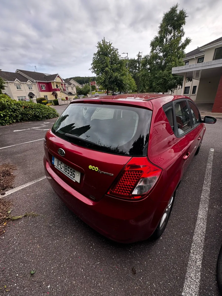 Car - Image 4