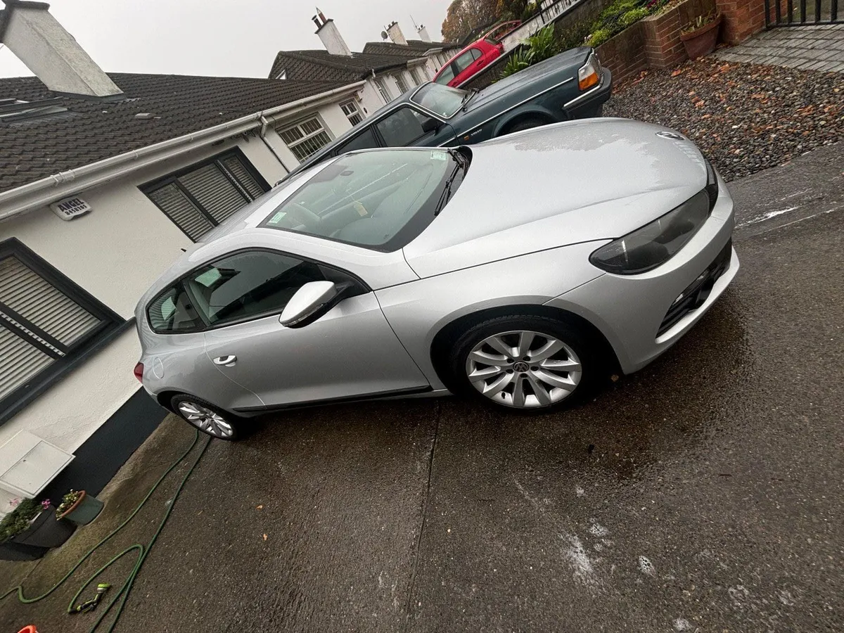 Volkswagen Scirocco 2011 - Image 2