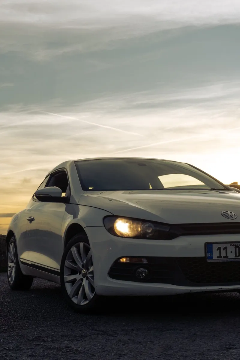 Volkswagen Scirocco 2011 - Image 3