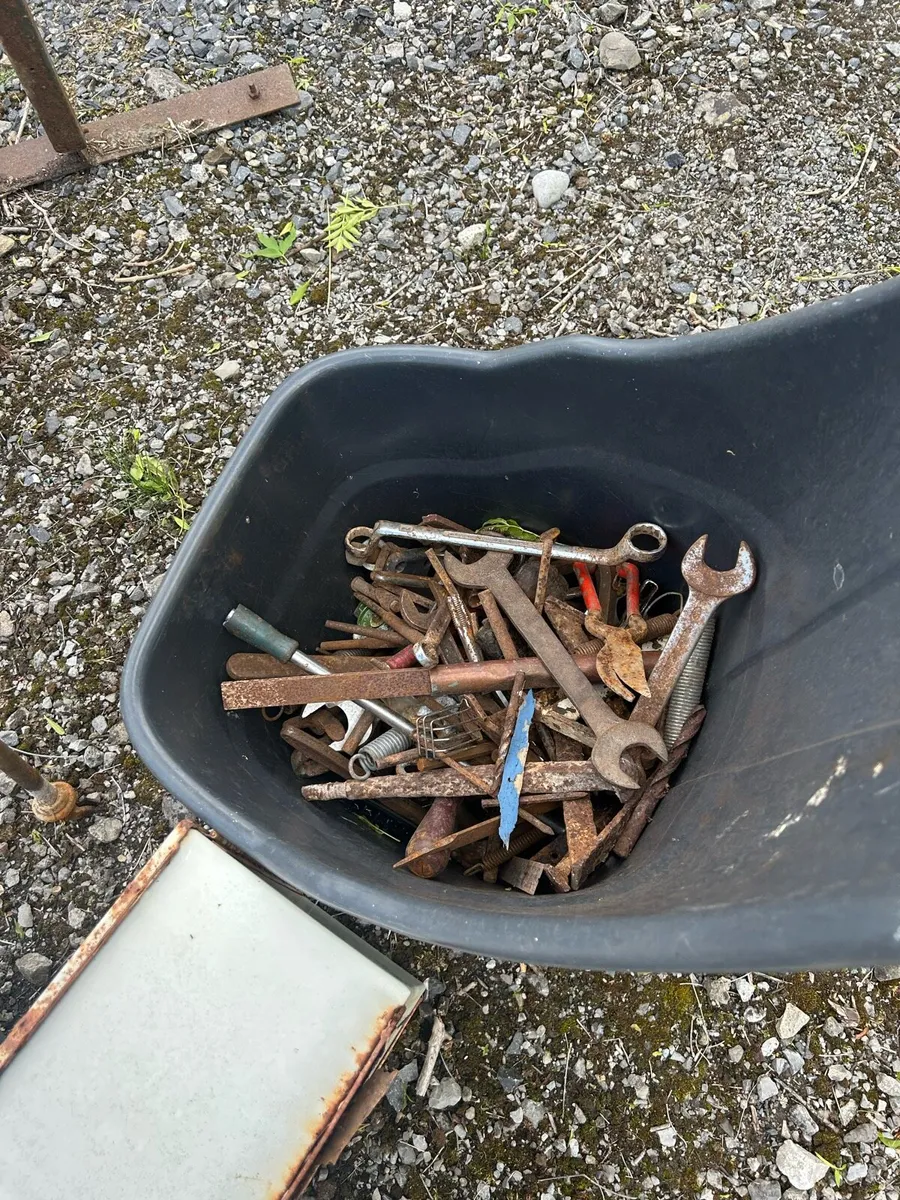 Scrap metal - Image 2