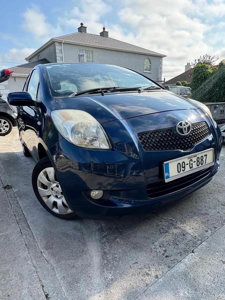 Toyota Yaris 2009 - Image 3