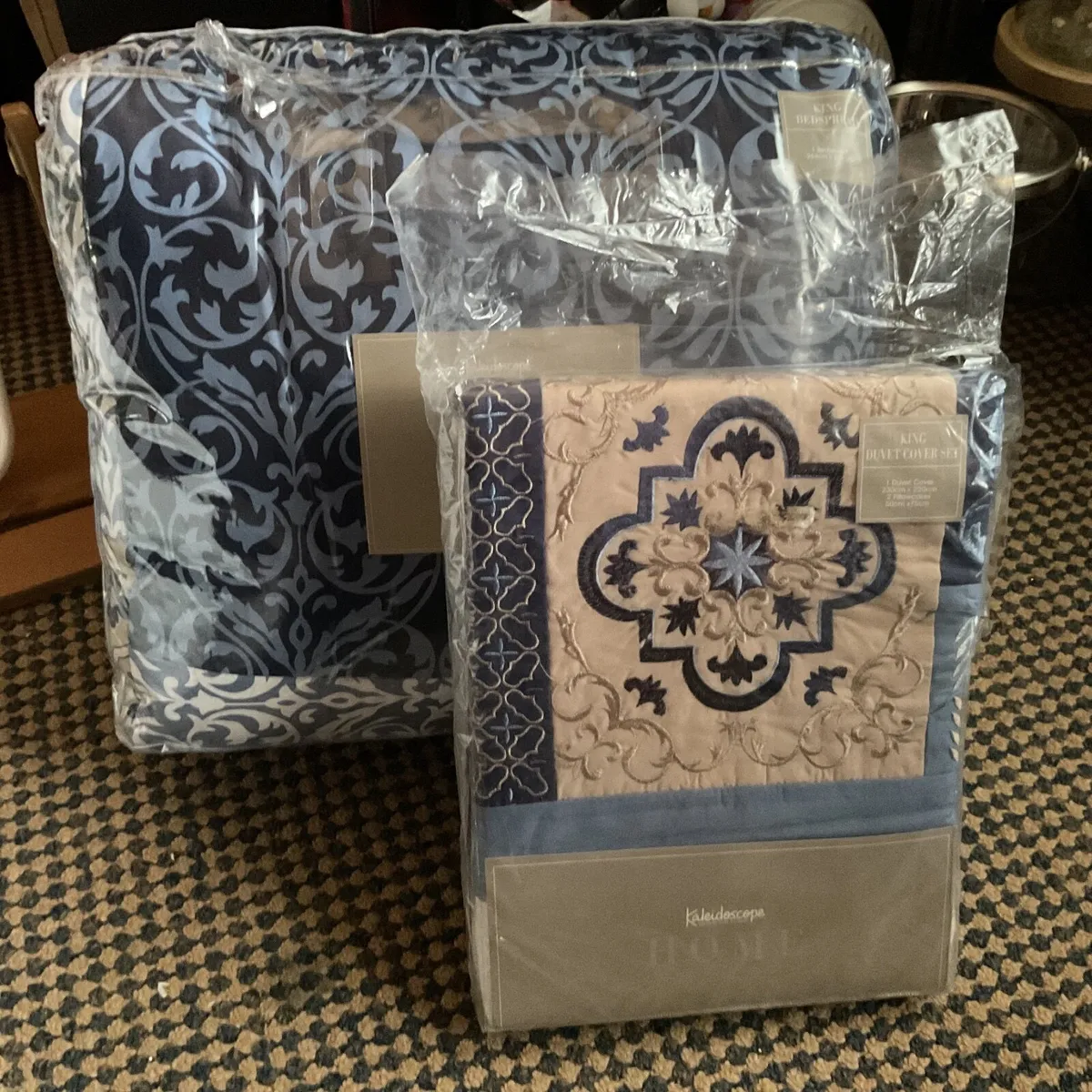 Duvet & bedspread - Image 2