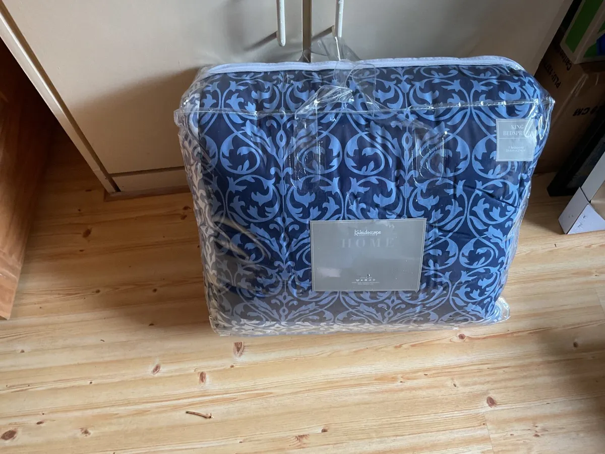 Duvet & bedspread - Image 3