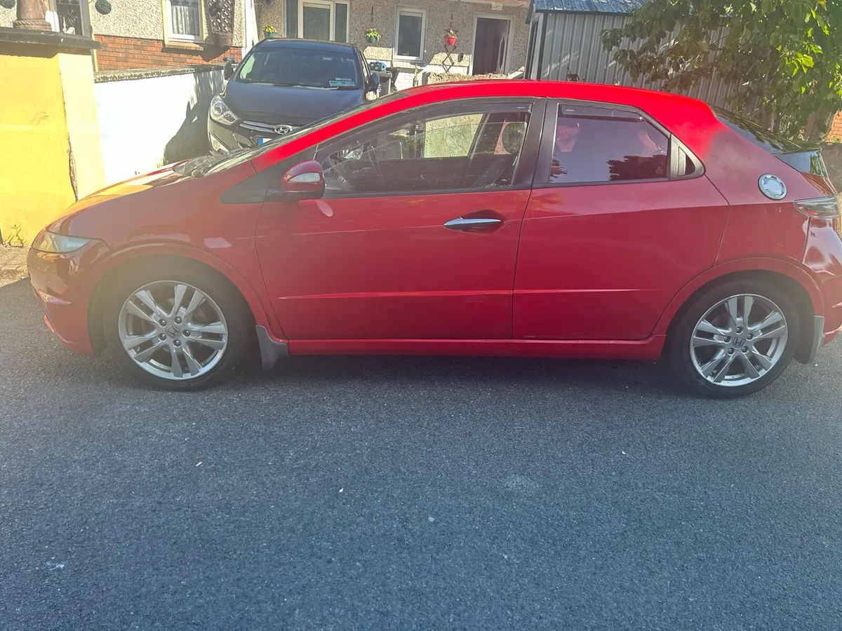 2010 Honda Civic - Image 3