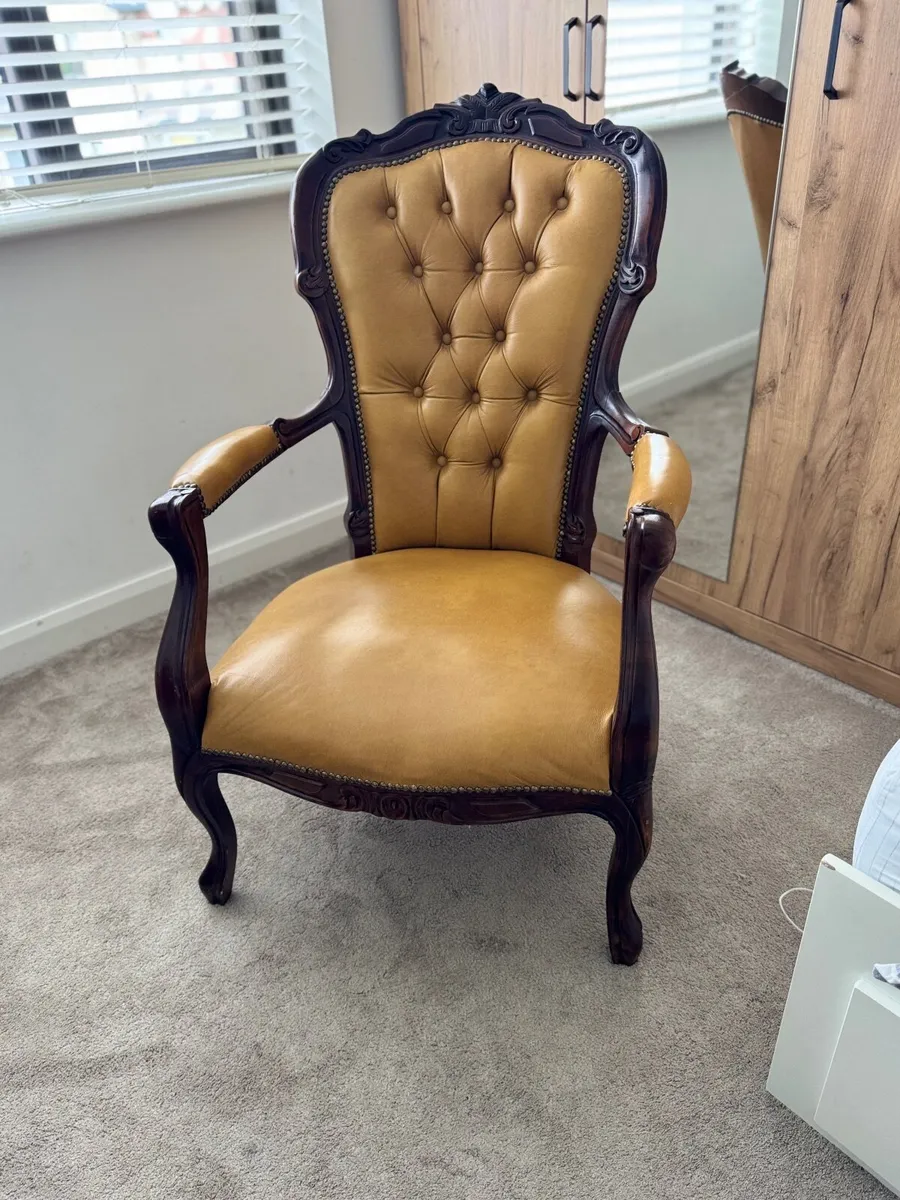 Antique chair - Image 2