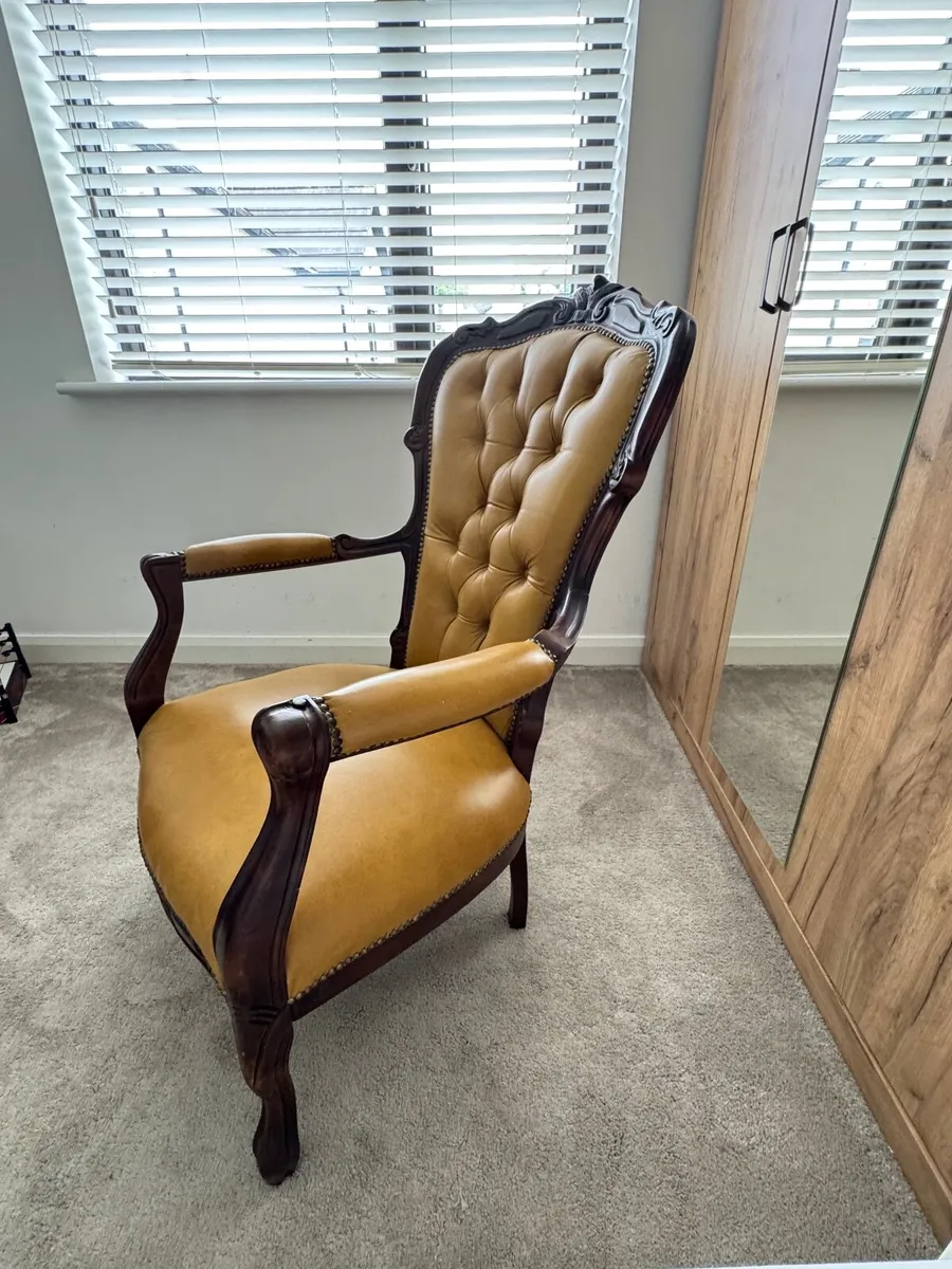 Antique chair - Image 3