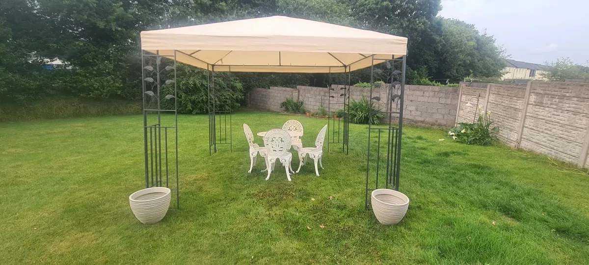Garden Gazebo Pergola
