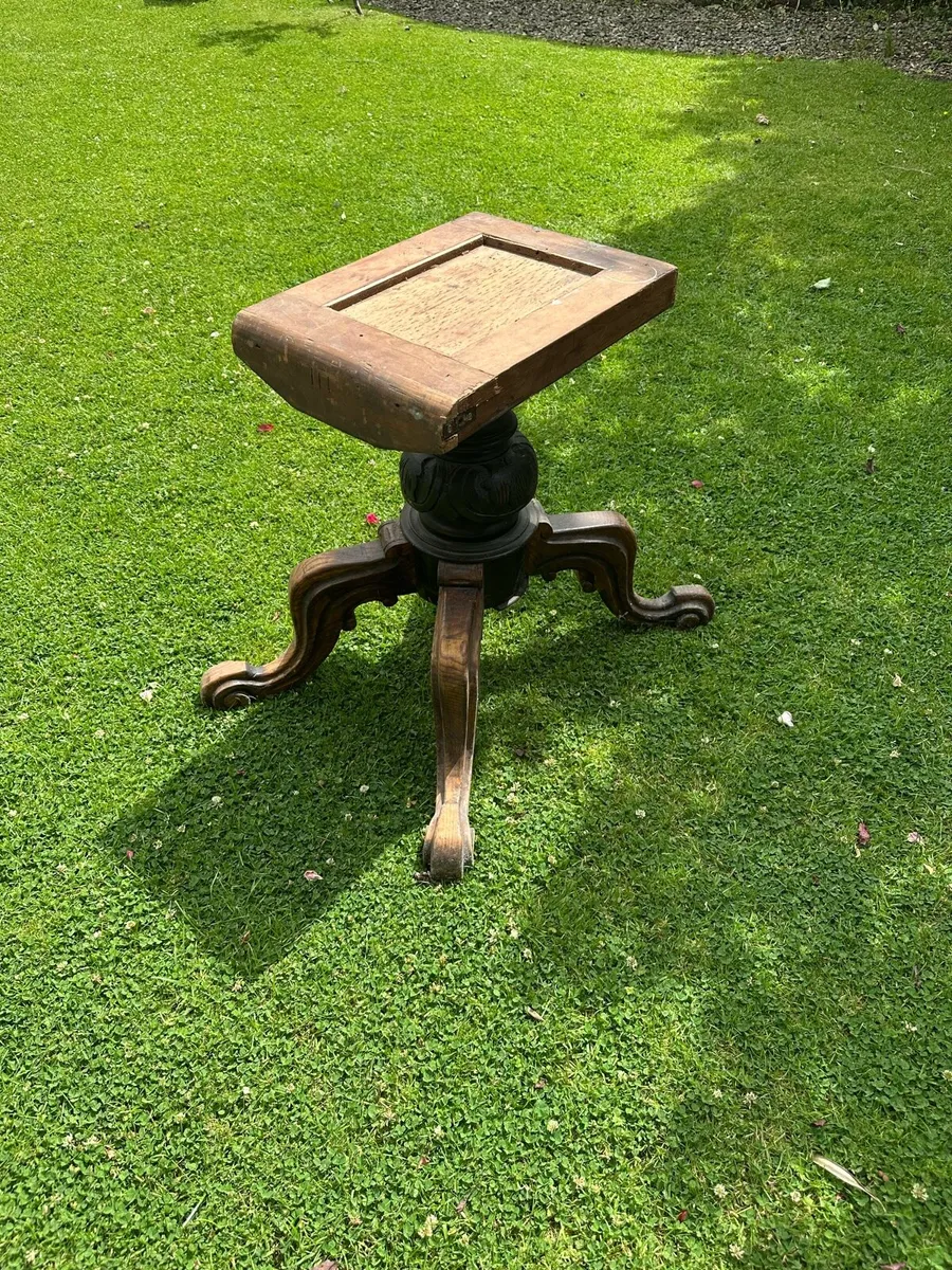 Last Chance: Free Antique Oval Table - Image 3