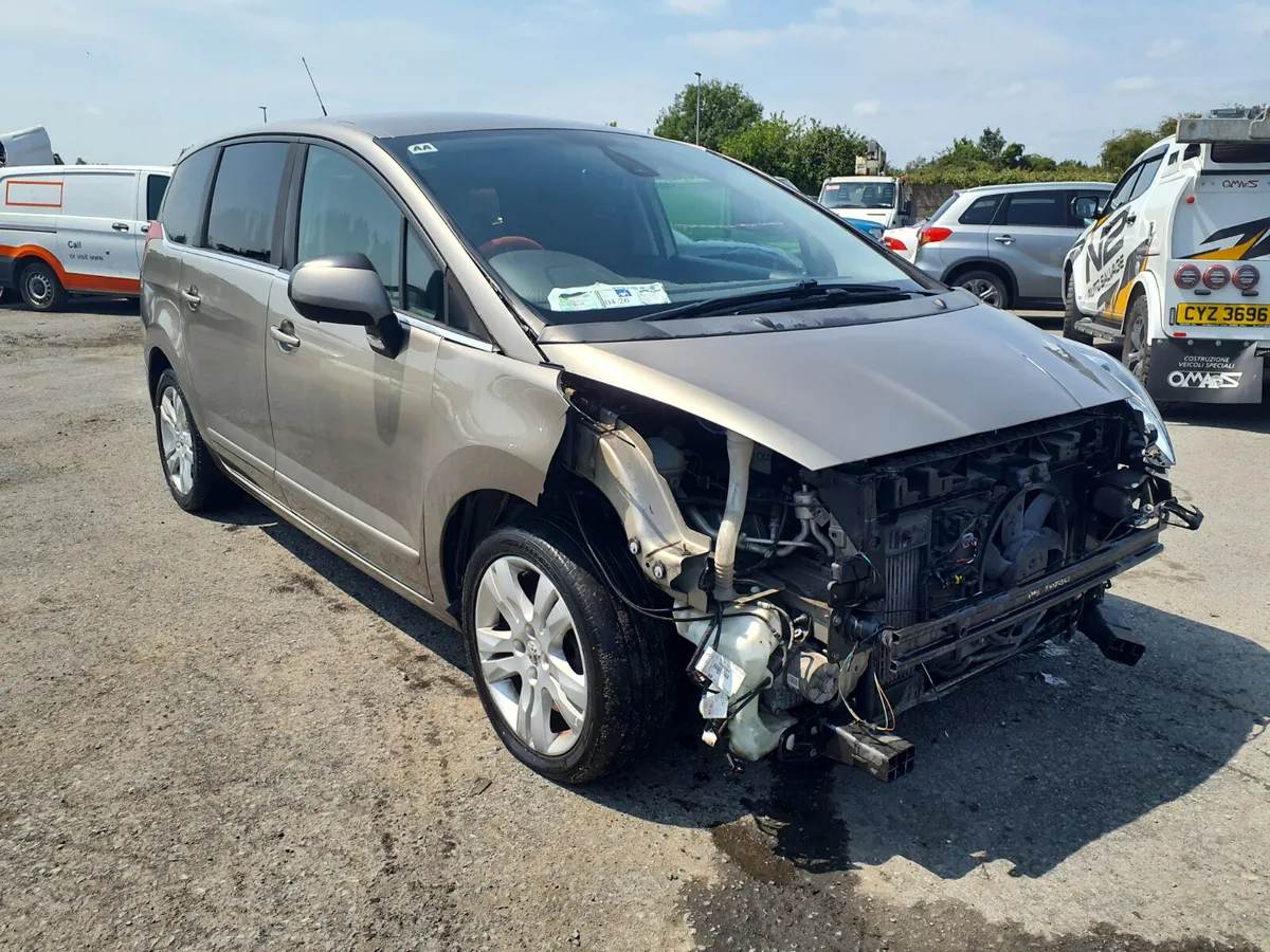 2013 Peugeot 5008 7 seater - Image 2