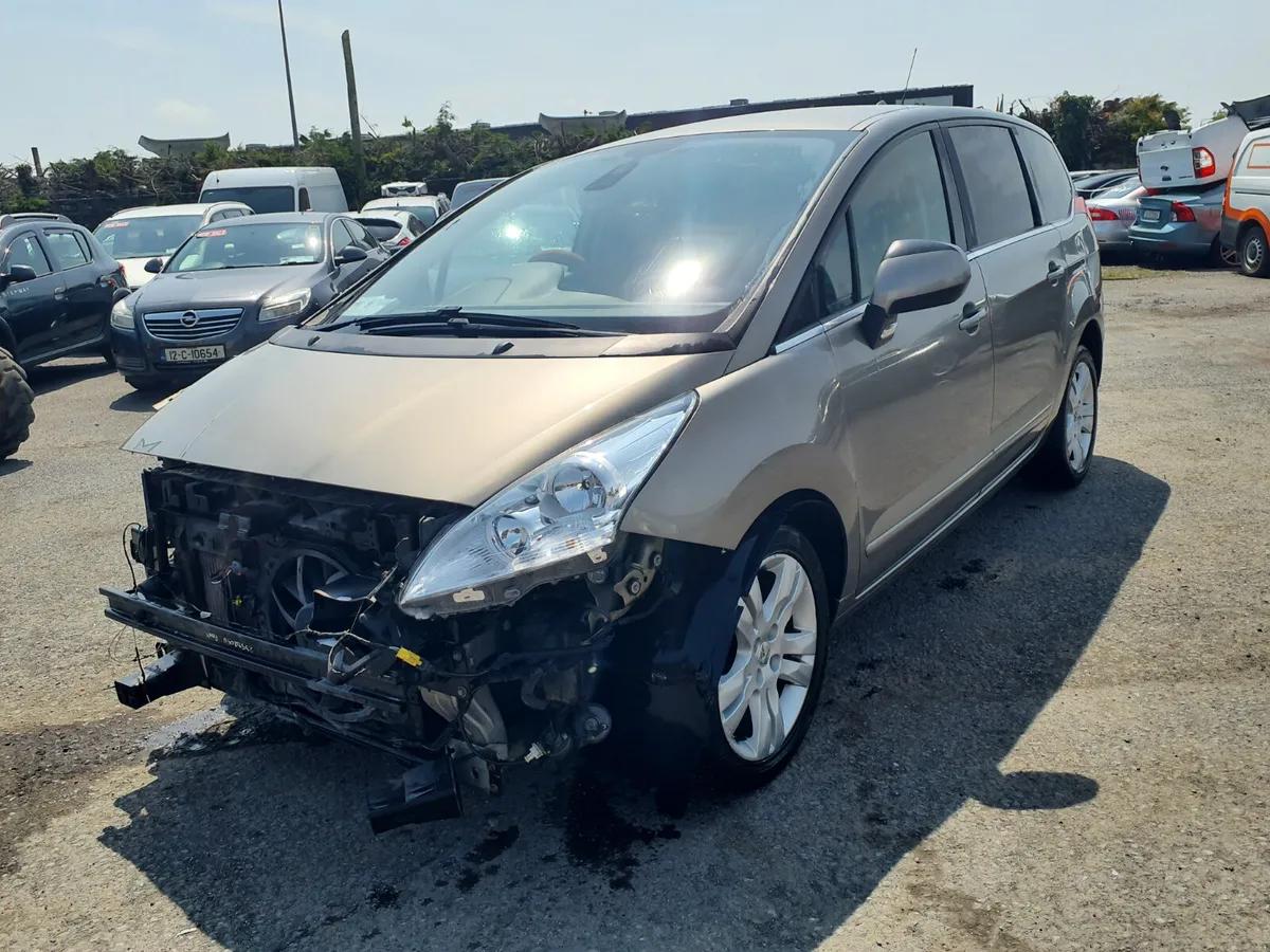 2013 Peugeot 5008 7 seater - Image 1