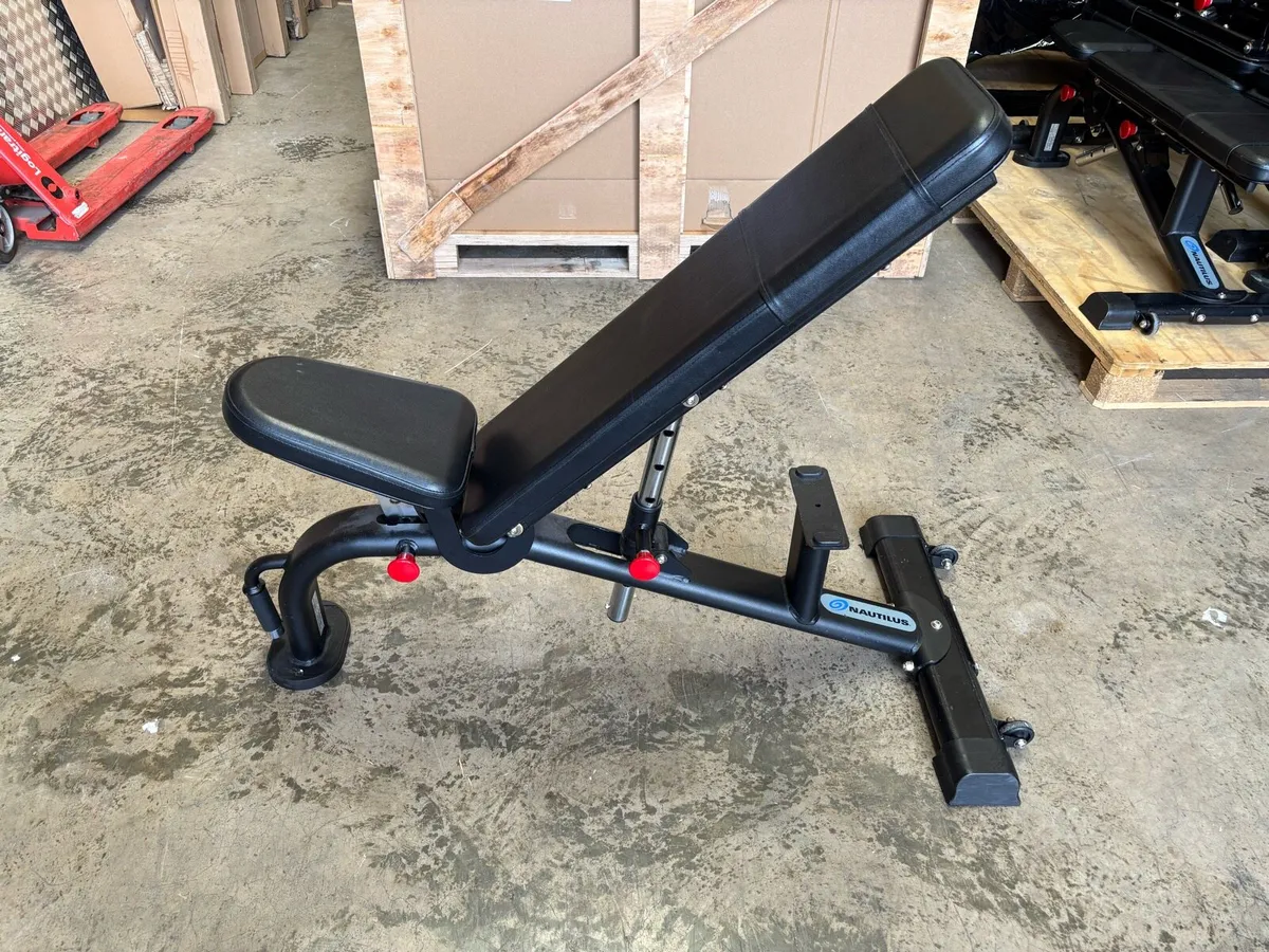 Nautilus Instinct Adjustable Bench - Image 1