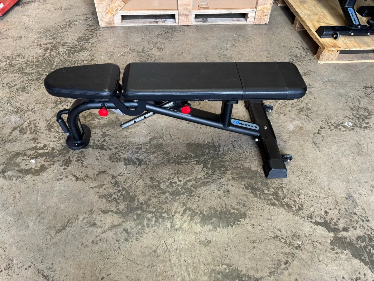 Nautilus Instinct Adjustable Bench - Image 3