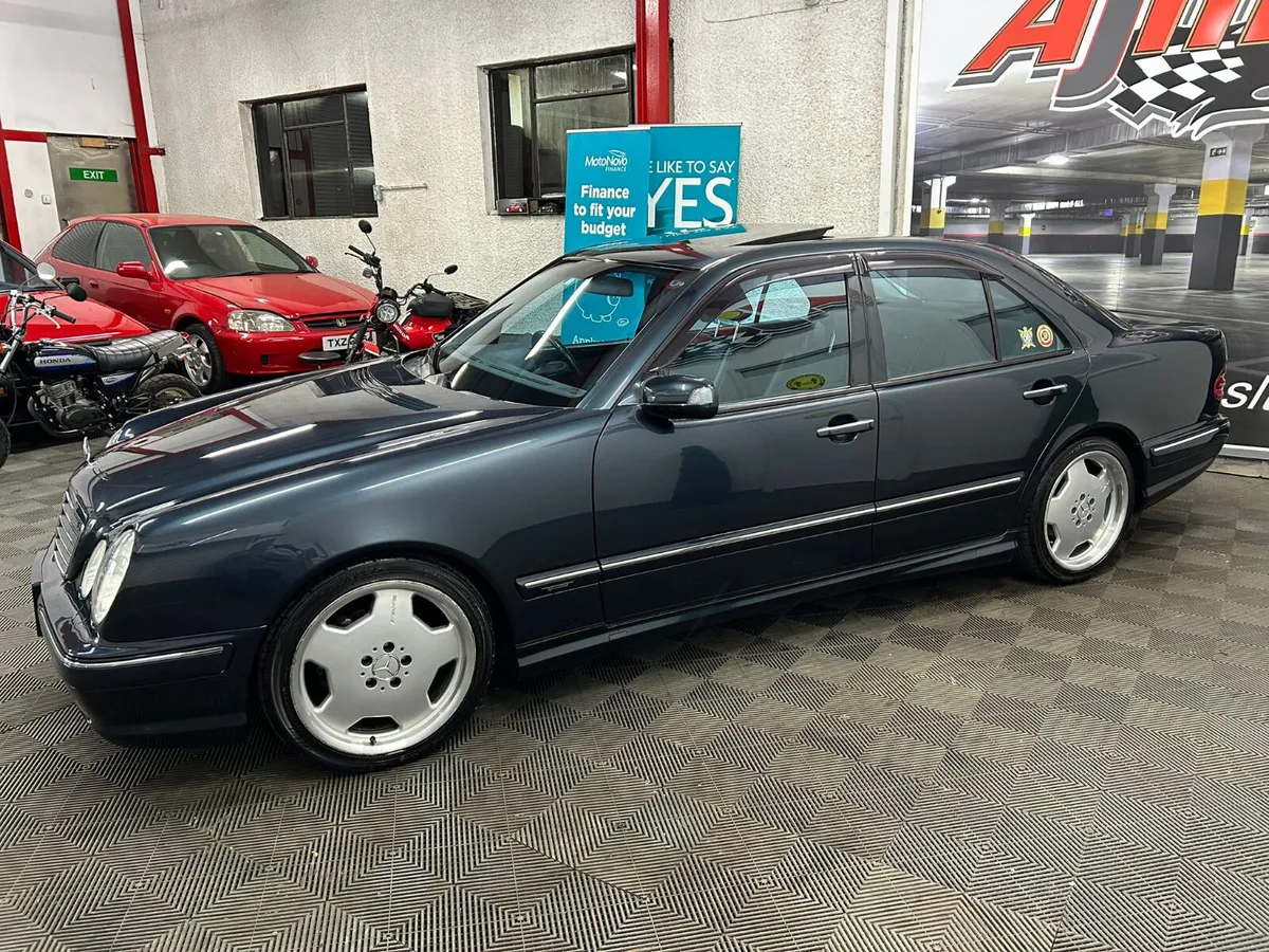 MERCEDES E320 SPORT LINE 2002 - Image 4