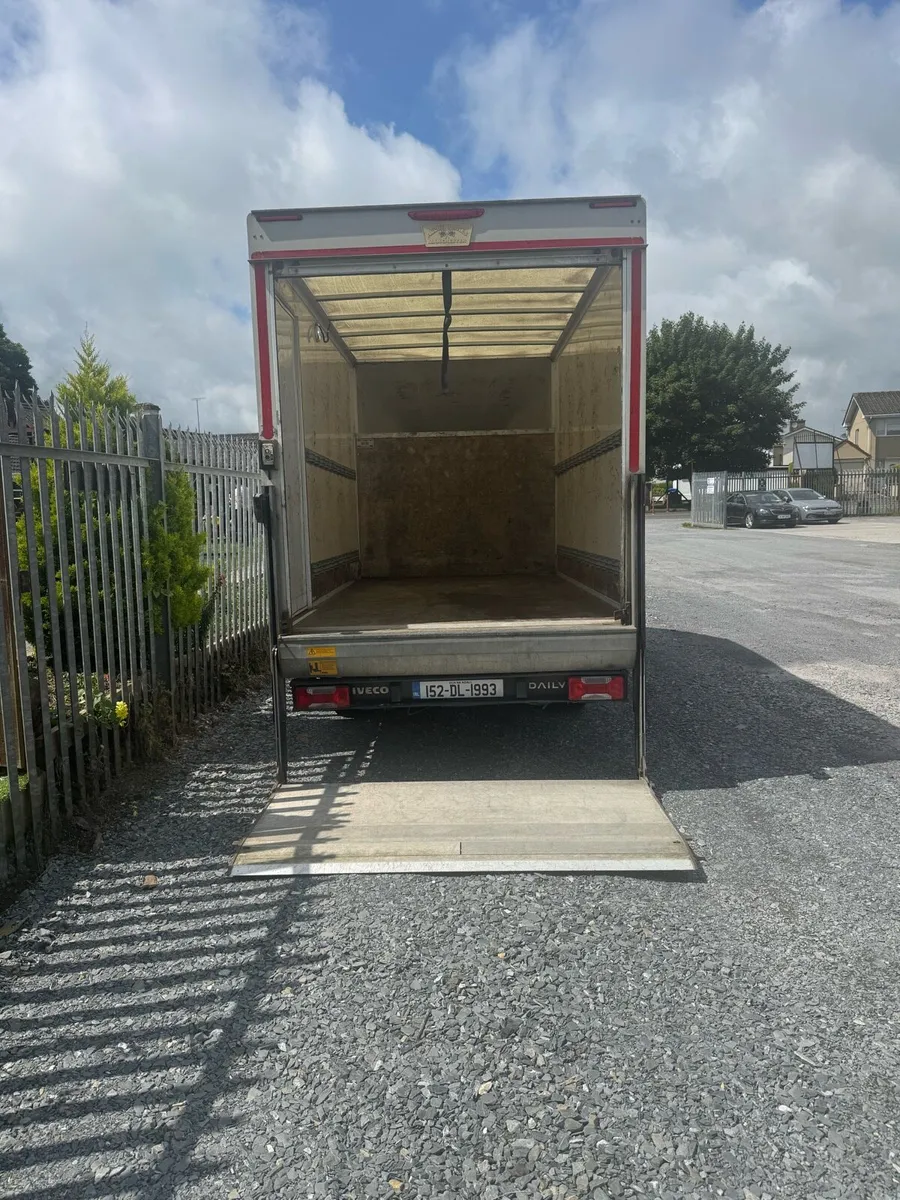 Iveco Daily Luton Body Box Van - Image 4