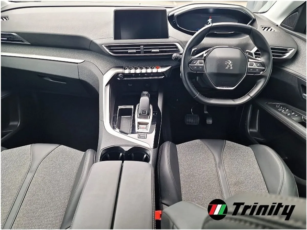 Peugeot 3008 Low Mileage  1.2 Puretech 130 Auto A - Image 2