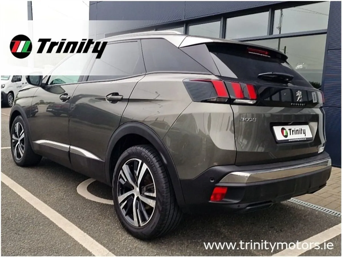 Peugeot 3008 Low Mileage  1.2 Puretech 130 Auto A - Image 3